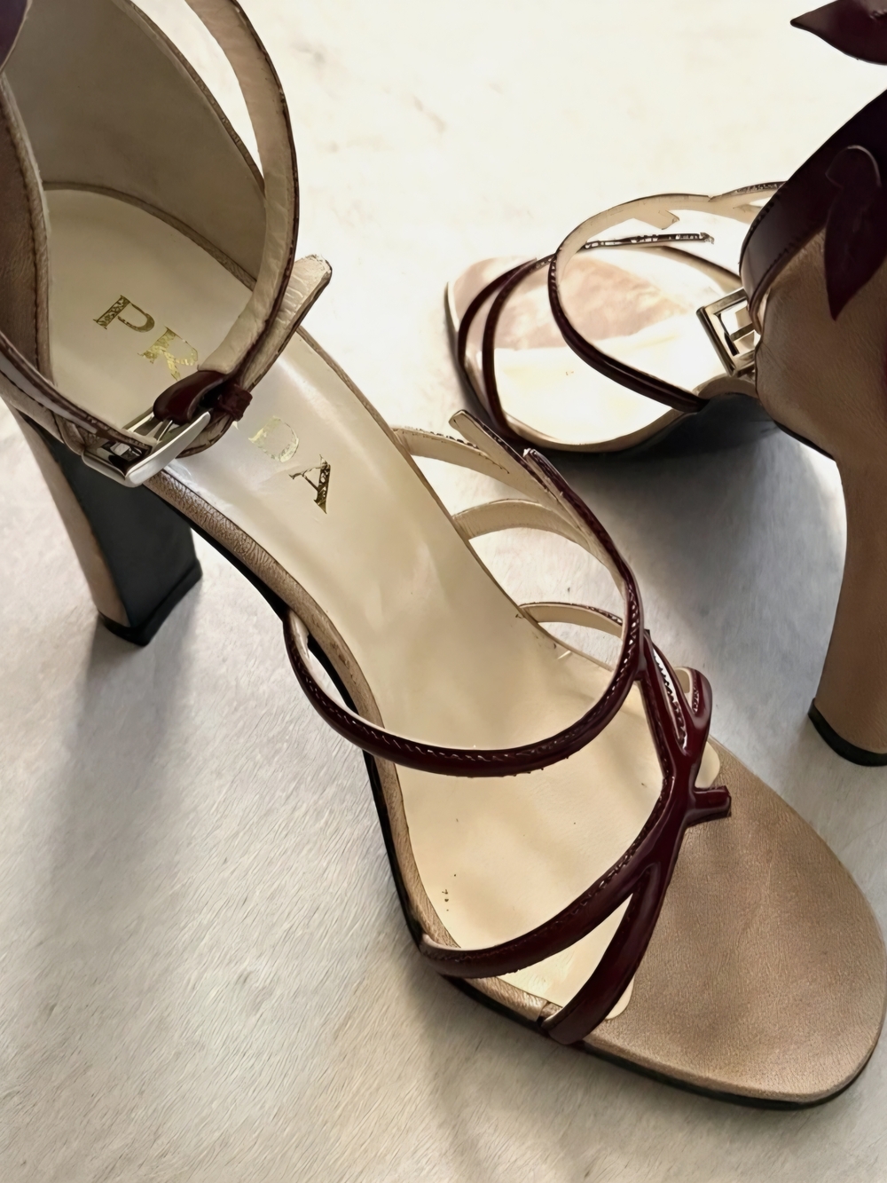 Vintage Prada Vine And Leaf Tan and Burgundy Leather Ankle-Strap Heels Size 39 - Picture 9 of 10